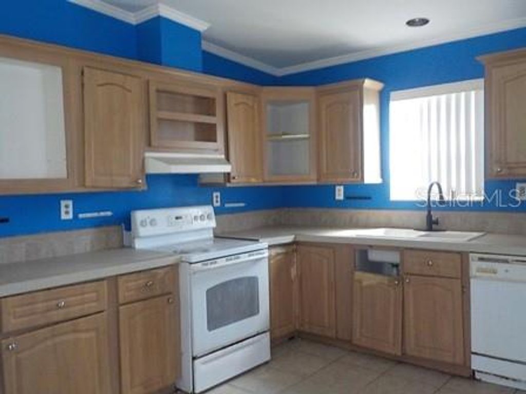 Image 3 of property listing at 2625 SE 140TH PLACE, Summerfield, FL 34491