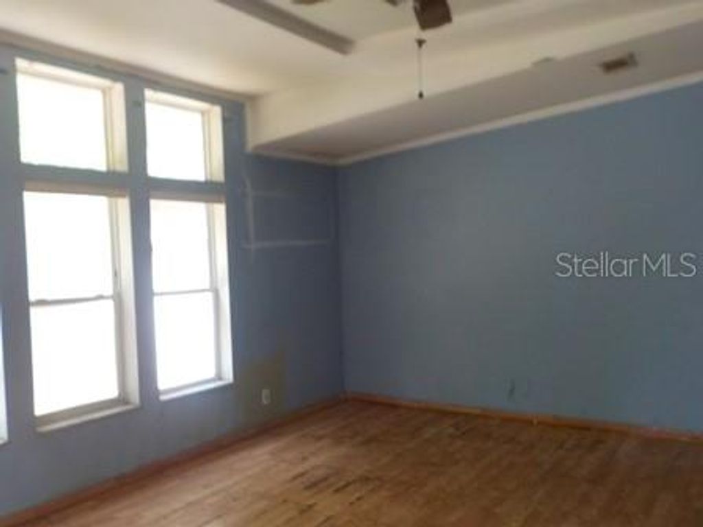 Image 4 of property listing at 2625 SE 140TH PLACE, Summerfield, FL 34491