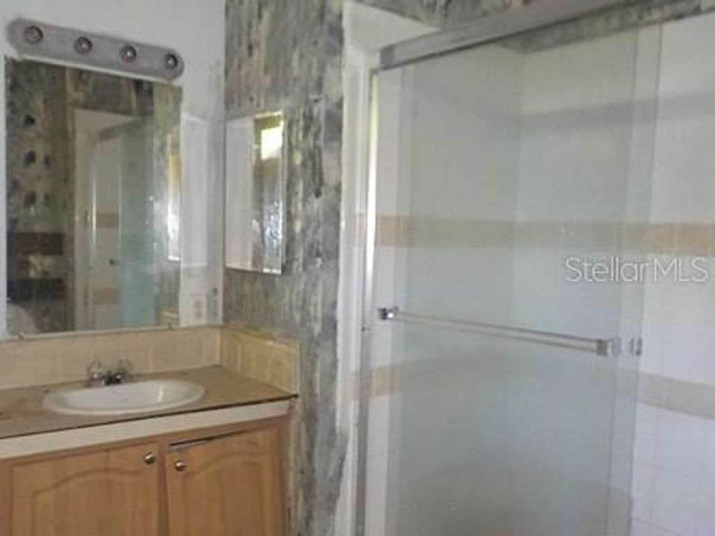 Image 10 of property listing at 2625 SE 140TH PLACE, Summerfield, FL 34491