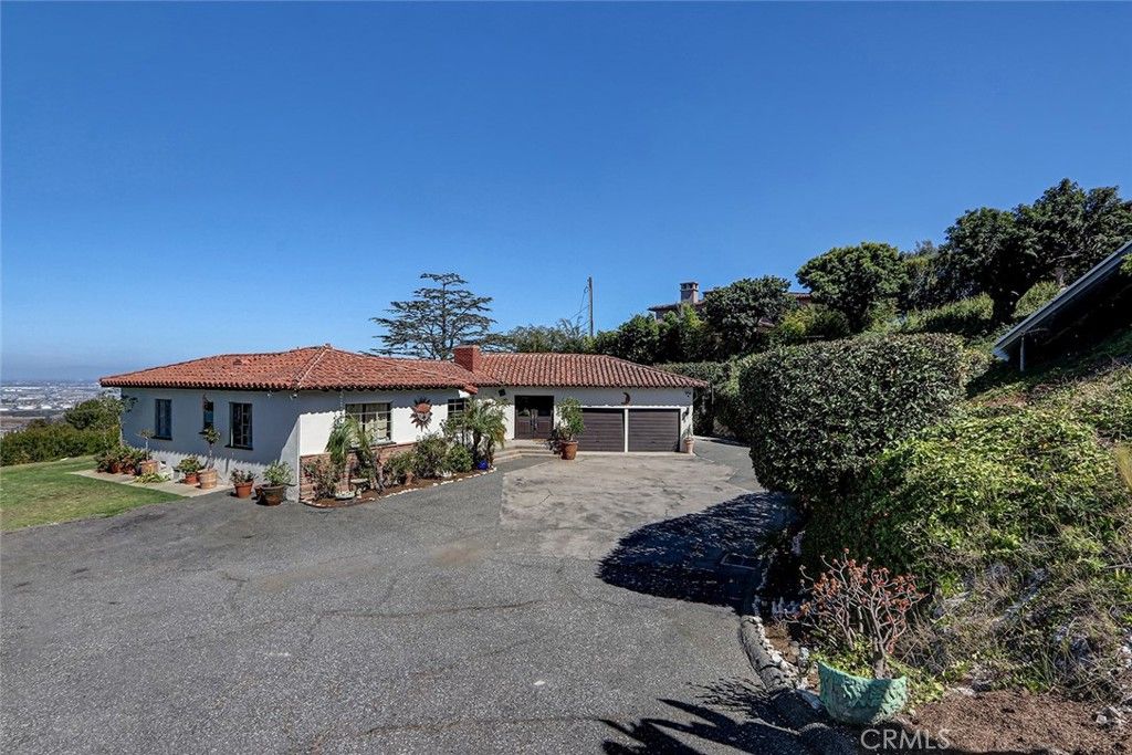 Image 11 of property listing at 25 Headland Drive, Rancho Palos Verdes, CA 90275