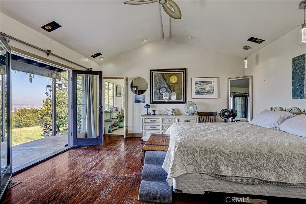 Image 17 of property listing at 25 Headland Drive, Rancho Palos Verdes, CA 90275