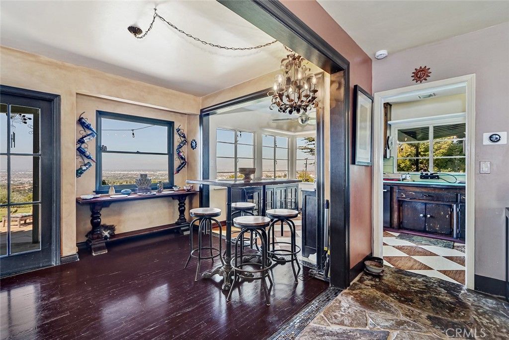 Image 19 of property listing at 25 Headland Drive, Rancho Palos Verdes, CA 90275