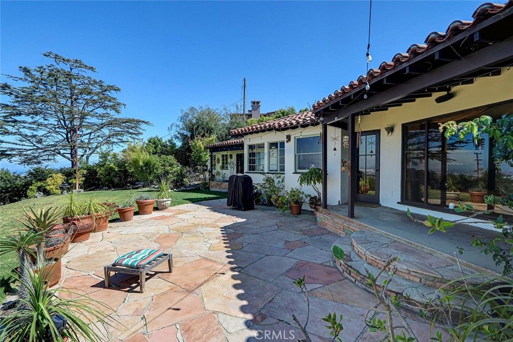 Image 8 of property listing at 25 Headland Drive, Rancho Palos Verdes, CA 90275