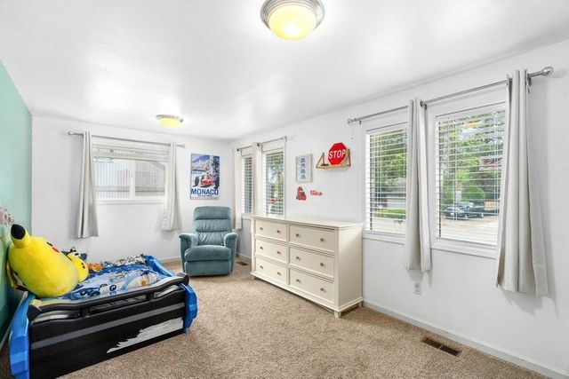 10816 E 31st Ave, Spokane Valley, WA 99206
