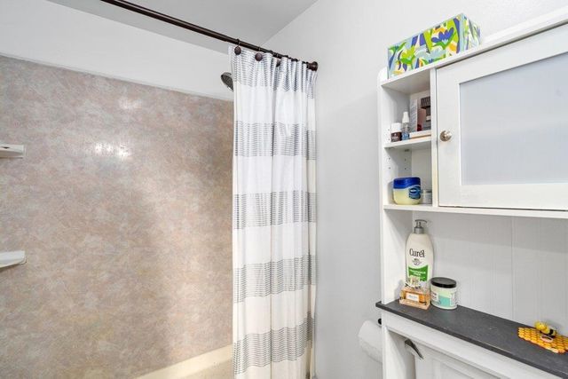 10816 E 31st Ave, Spokane Valley, WA 99206
