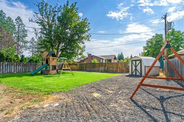 10816 E 31st Ave, Spokane Valley, WA 99206