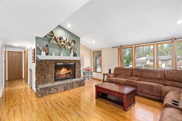 10816 E 31st Ave, Spokane Valley, WA 99206