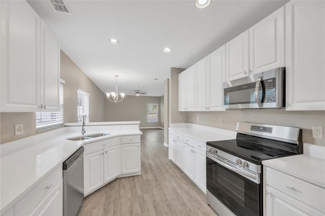 5806 TANAGERLAKE ROAD, Lithia, FL 33547