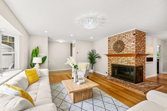 17529 Mayflower Drive, Castro Valley, CA 94546