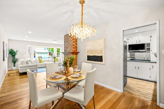 17529 Mayflower Drive, Castro Valley, CA 94546