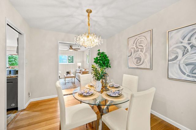 17529 Mayflower Drive, Castro Valley, CA 94546