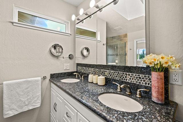 17529 Mayflower Drive, Castro Valley, CA 94546