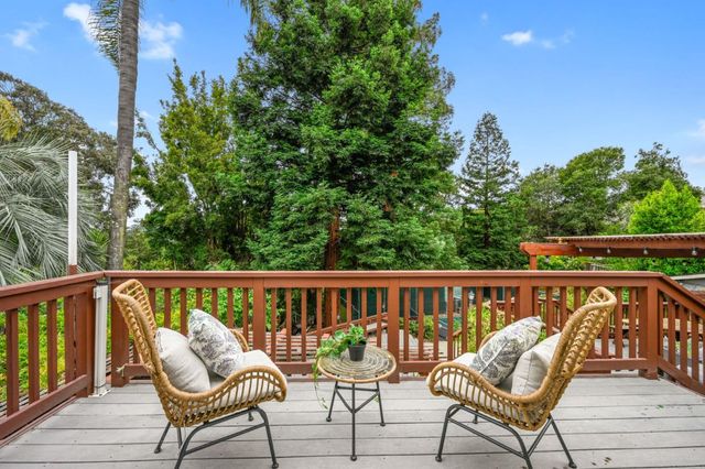 17529 Mayflower Drive, Castro Valley, CA 94546
