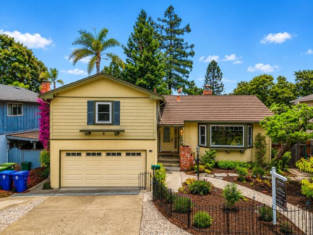 17529 Mayflower Drive, Castro Valley, CA 94546