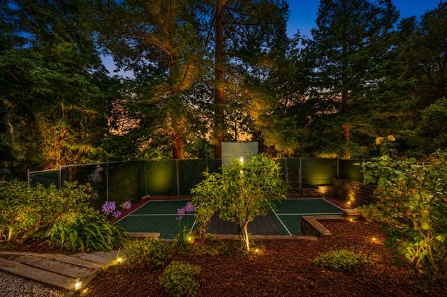 17529 Mayflower Drive, Castro Valley, CA 94546
