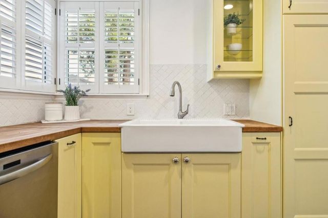 240 N Humboldt Street, San Mateo, CA 94401