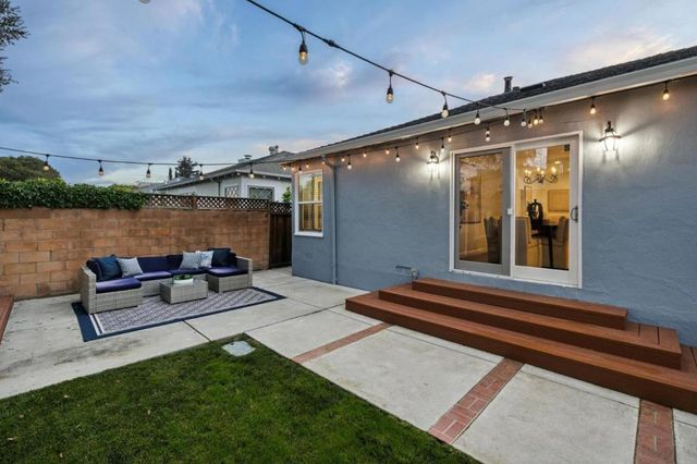 240 N Humboldt Street, San Mateo, CA 94401