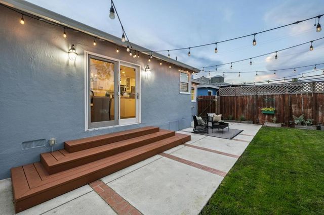 240 N Humboldt Street, San Mateo, CA 94401