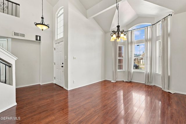 5368 ROGER MARIS Drive, El Paso, TX 79934