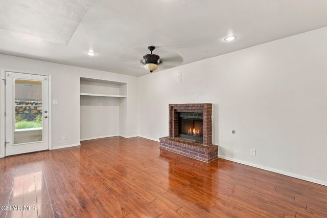 5368 ROGER MARIS Drive, El Paso, TX 79934