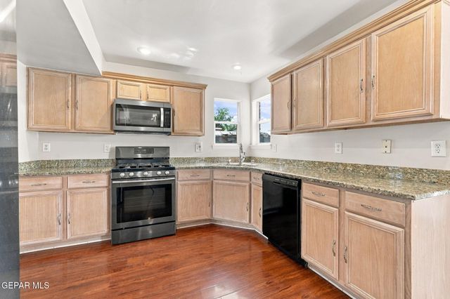 5368 ROGER MARIS Drive, El Paso, TX 79934