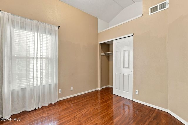 5368 ROGER MARIS Drive, El Paso, TX 79934