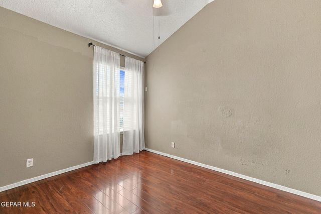 5368 ROGER MARIS Drive, El Paso, TX 79934