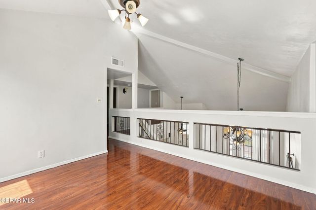 5368 ROGER MARIS Drive, El Paso, TX 79934