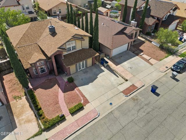 5368 ROGER MARIS Drive, El Paso, TX 79934