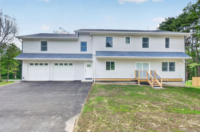 686 Depot Hill Road, Poughquag, NY 12570