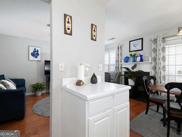 253 Gallant Court SE 17, Mableton, GA 30126