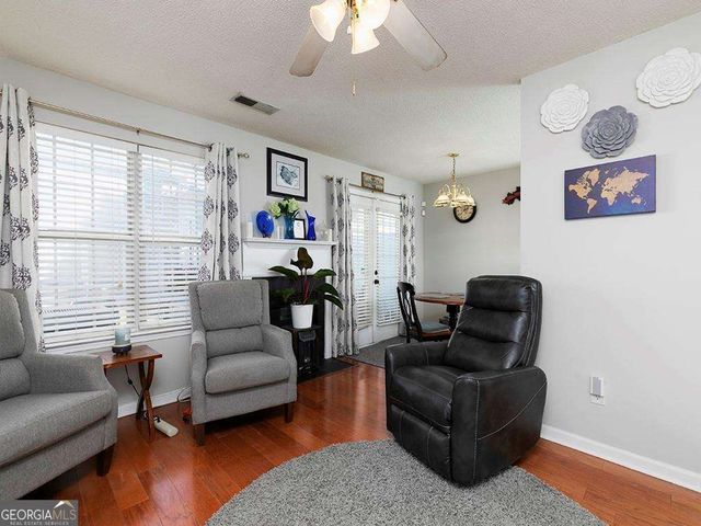 253 Gallant Court SE 17, Mableton, GA 30126