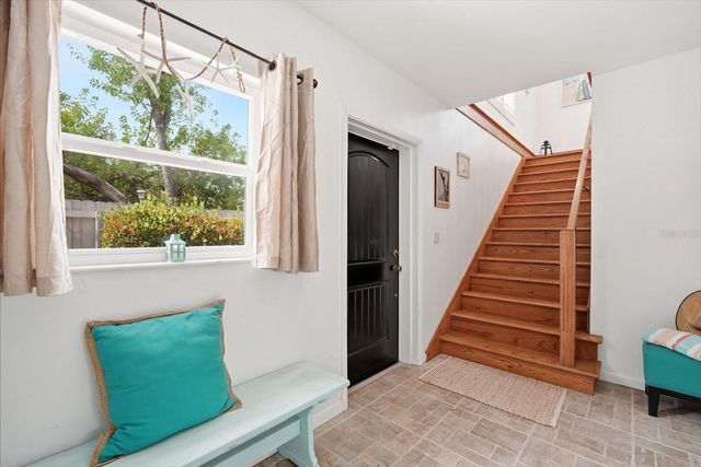 2811 AVENUE C, Holmes Beach, FL 34217