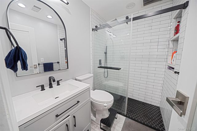 2 Clubhouse Circle, Central Islip, NY 11722
