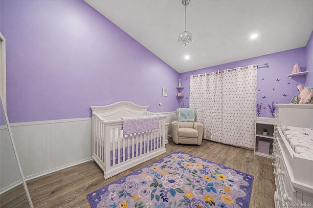 2 Clubhouse Circle, Central Islip, NY 11722