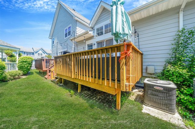 2 Clubhouse Circle, Central Islip, NY 11722