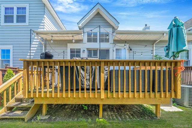 2 Clubhouse Circle, Central Islip, NY 11722