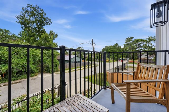 920 Thornton Road G, Houston, TX 77018