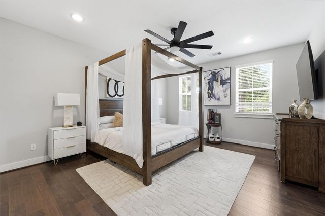 920 Thornton Road G, Houston, TX 77018