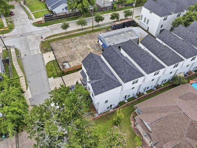 920 Thornton Road G, Houston, TX 77018