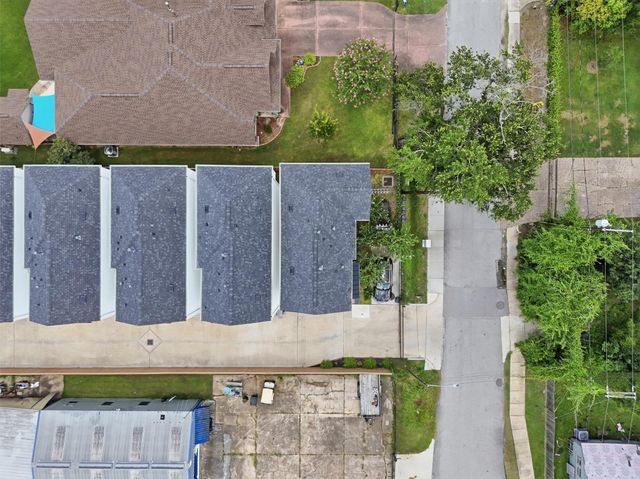 920 Thornton Road G, Houston, TX 77018