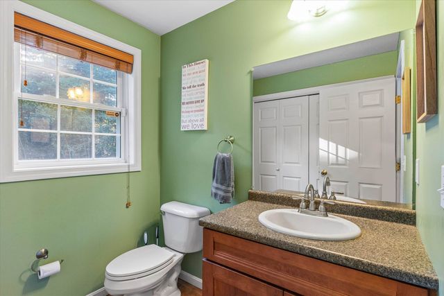 34 Chestnut Drive, Allenstown, NH 03275