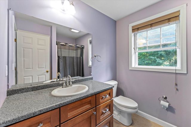 34 Chestnut Drive, Allenstown, NH 03275