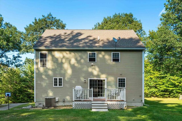 34 Chestnut Drive, Allenstown, NH 03275