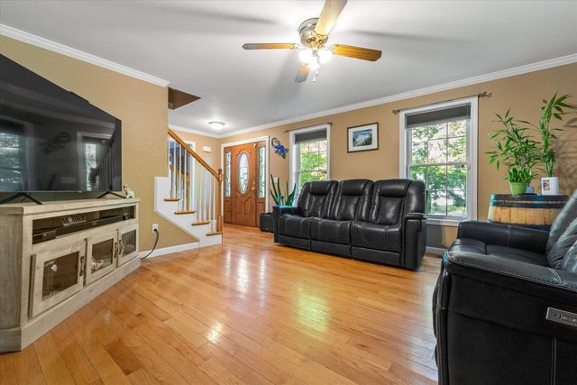 34 Chestnut Drive, Allenstown, NH 03275