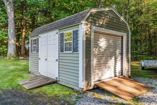 34 Chestnut Drive, Allenstown, NH 03275