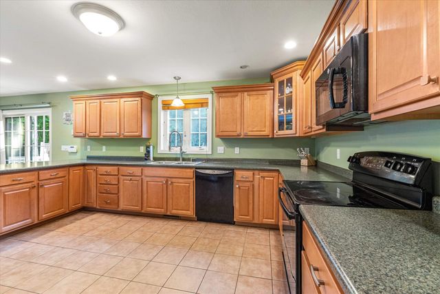 34 Chestnut Drive, Allenstown, NH 03275