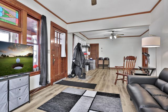 914 Charlotte Street, Saint Paul, MN 55104