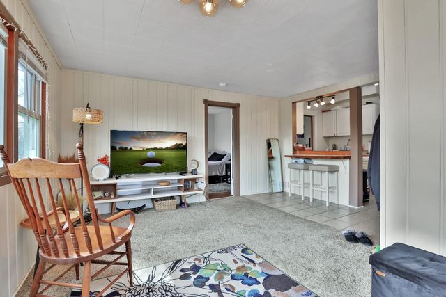 914 Charlotte Street, Saint Paul, MN 55104