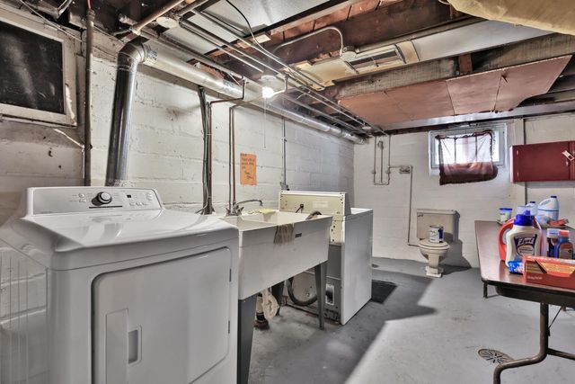 914 Charlotte Street, Saint Paul, MN 55104